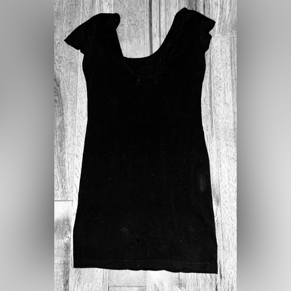 Best black bodycon dress  1 your always looking for.Short sleeve,short stretch - Picture 6 of 13
